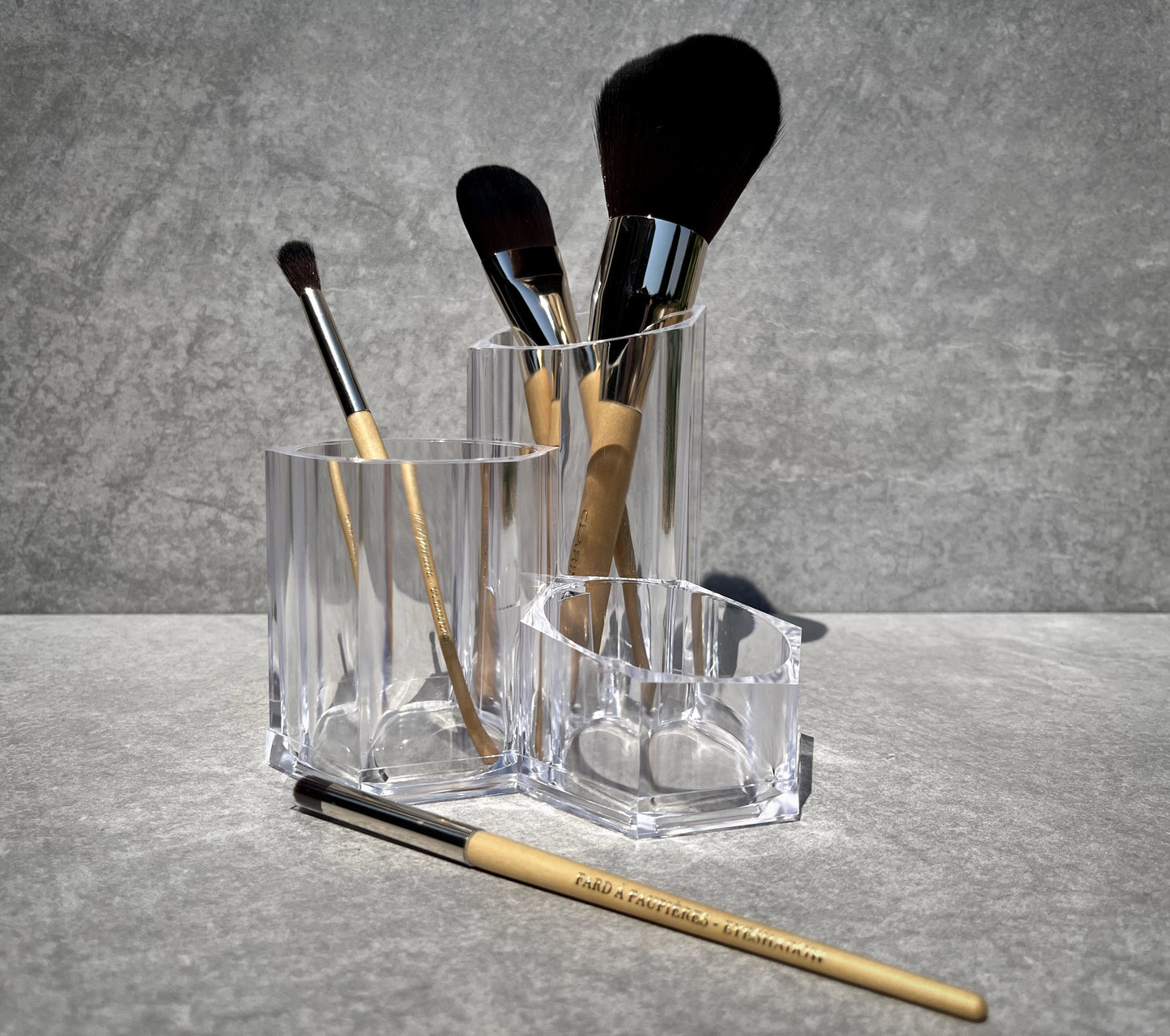 Clarins eyeshadow brush