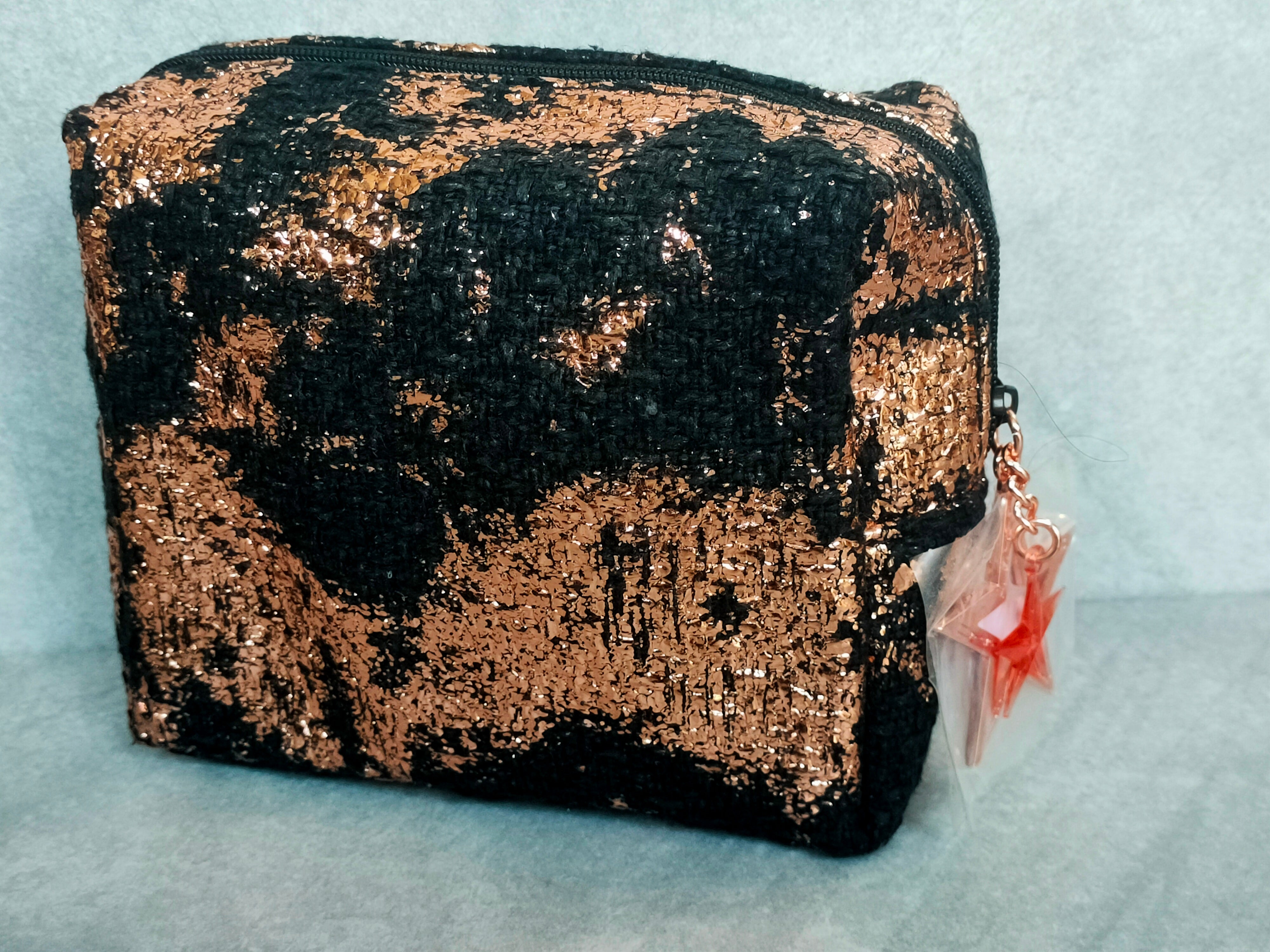 MAC Makeup bag (rose gold and black)