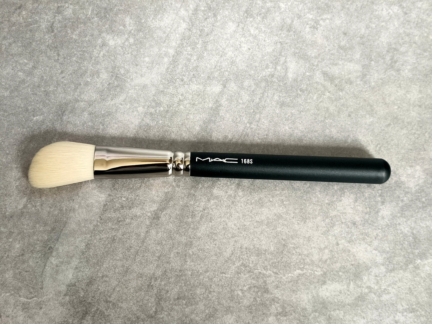 MAC Makeup gift bag (black)