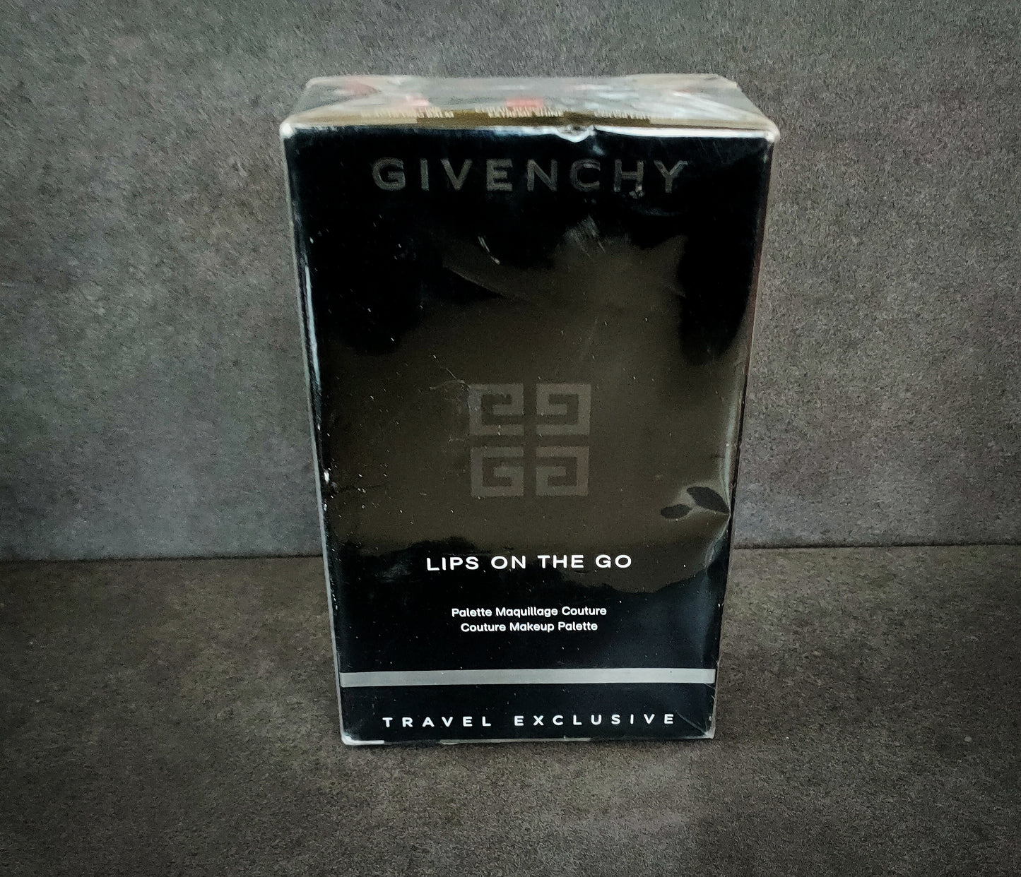 Givenchy "lips on the go" travel set