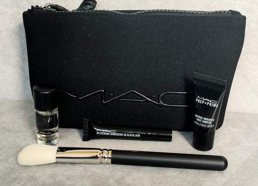 MAC Makeup gift bag (black)