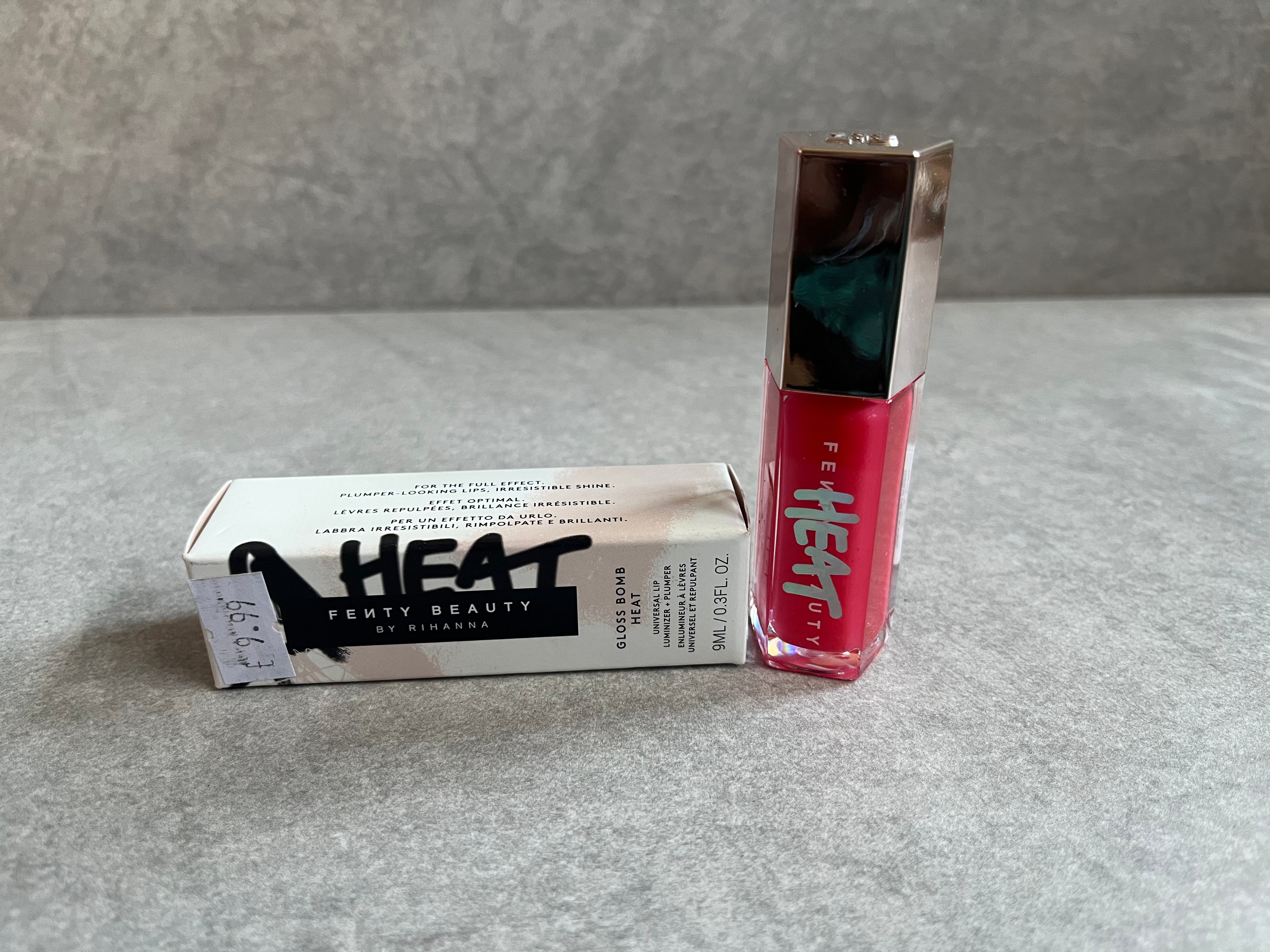 Fenty by Rihanna HEAT Gloss bomb